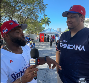Fanático dominicano viaja a Miami para apoyar a RD en el Clásico Mundial