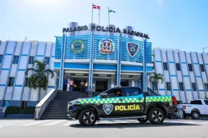 Detienen tres hombres y ocupan presuntas drogas durante operativos en el DN 