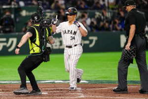 Japón vence a Australia y avanza a cuartos del Clásico Mundial de Béisbol