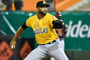 gigantes-firman-a-richard-rodriguez,-ronel-blanco,-enoli-paredes-y-aristides-aquino-