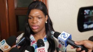 Fiscalía presenta pruebas contra Elizabeth Silverio Silien por usurpación de funciones en salud