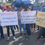 Profesores de Cotuí marchan en defensa de la Presa de Hatillo y exigen remediación ambiental