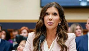 Secretaria de Seguridad de Estados Unidos se reúne con Luis Abinader en Punta Cana