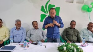 radhames-jimenez-acusa-al-prm-de-“estafar-al-pueblo”-con-alza-de-combustibles