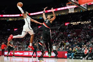 camara-con-35-puntos-lidera-paliza-de-portland-sobre-los-nets.-otros-resultados