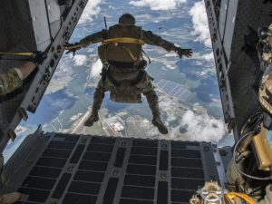 pentagono-ordeno-desplegar-2,000-paracaidistas-en-oriente-medio