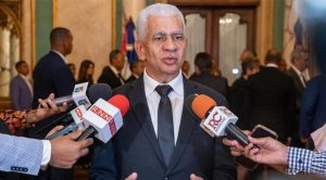 presidente-del-sanado,-ricardo-de-los-santos,-llama-a-la-unidad-ante-crisis-internacional