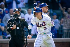 renovados-mets-sacan-a-skenes-en-la-primera-entrada-y-vencen-11-7-a-piratas