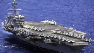 Irán asegura haber lanzado nuevos misiles contra el portaaviones USS Abraham Lincoln