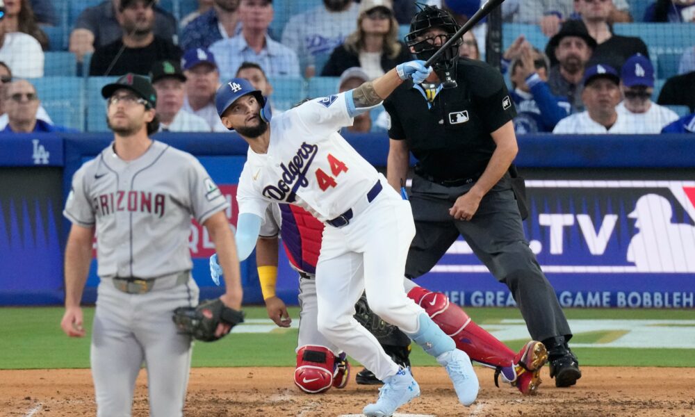 dodgers-comienzan-defensa-del-titulo-con-pie-derecho