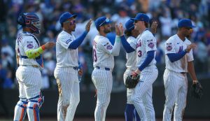 Mets apalean a Skenes y se imponen ante Pirates en partido inaugural