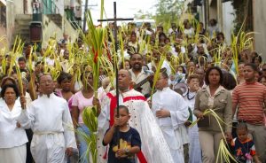 Procesiones y tradiciones: el Domingo de Ramos da inicio a la Semana Santa