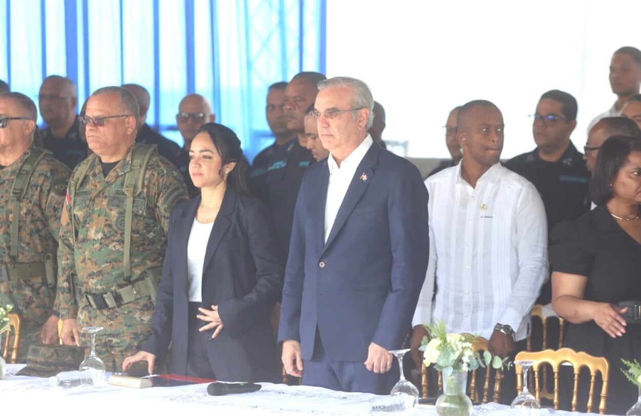 Abinader garantiza sanción a coronel por agresión en Los Mina