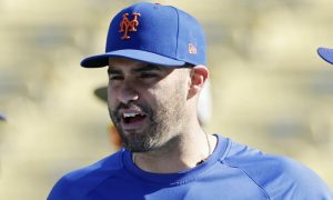 Mets contratan a JD Martínez como asistente especial de operaciones