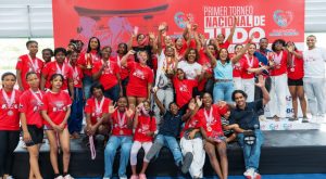 Monte Plata exhibe poder en el campeonato judo María García