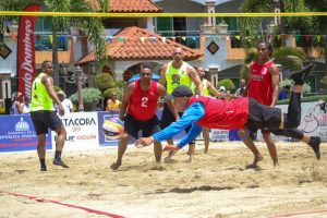 ¡arena,-sol-y-tradicion!-voleibol-de-estrellas-encienden-hato-mayor