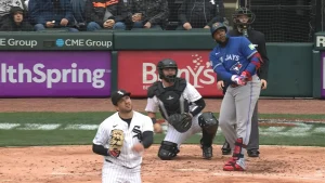 ¡Vladimir Guerrero Jr la puso a gozar! Brutal tablazo de 437 pies