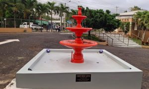 ACDS inaugura Fuente Freddy Caputo en su Casa Club