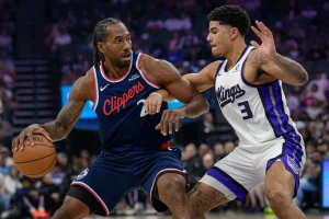 Kawhi Leonard anota 26, lidera los Clippers ante los Kings. Todos los resultados