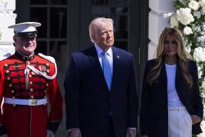 Trump celebra el Lunes de Pascua con cientos de niños en la Casa Blanca