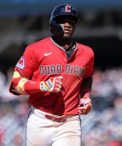 De aprendiz a protagonista: Ángel Martínez se luce con grand slam