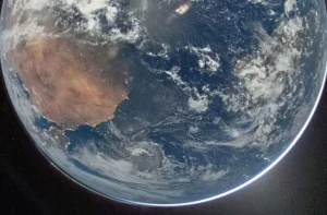 NASA publica imagen de la Tierra captada por astronauta de Artemis II