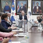 Ministro de Educación afirma evaluación de desempeño avanza bien y sin contratiempos