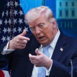 Trump amenaza con “eliminar inmediatamente” buques iraníes que se salten bloqueo en Ormuz