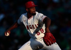 soriano-roba-los-reflectores:-dominicano-es-jugador-de-la-semana-junto-a-james-wood;-beck-hizo-la-mejor-jugada