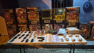 Autoridades desmantelan presunto punto de distribución de drogas en el DN