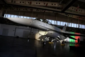 EE.UU. advierte de represalias a Perú «si negocia con mala fe», en medio de la compra de aviones