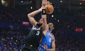 thunder-comienza-su-paso-en-playoffs-con-victoria-contudente-ante-suns