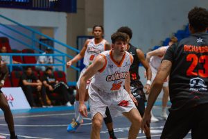 rafail-lanaras-hace-de-todo-en-victoria-de-caneros-sobre-reales
