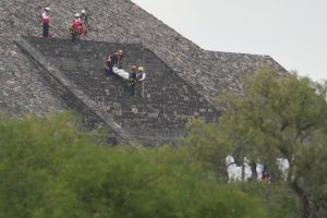 Tiroteo en zona arqueológica mexicana deja una canadiense muerta y 13 heridos