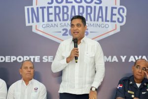 ministro-cruz-anuncia-juegos-interbarriales-de-baloncesto-en-el-gran-santo-domingo
