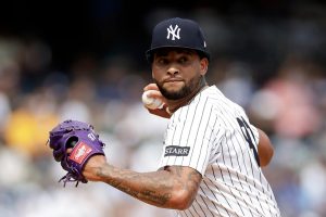 luis-gil-silencia-a-boston-y-lidera-blanqueada-de-yankees