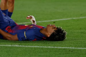 alarma-mundial:-lamine-yamal-se-lesiona-al-convertir-penal-ante-celta