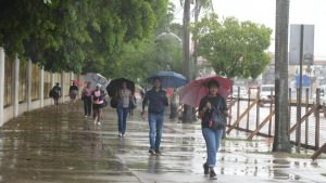 Sistema frontal pierde fuerza, pero lluvias seguirán