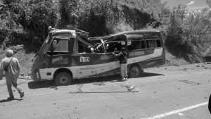 explosion-en-la-via-panamericana-deja-victimas-mortales-y-heridos-en-cauca-colombia