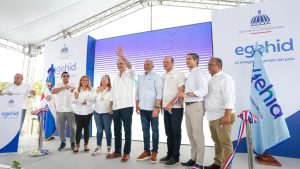 Abinader: «Nunca antes se había hecho tantas carreteras en la Sierra»