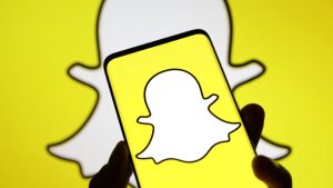 Snapchat despide a mil empleados por avances en IA: busca ahorrar USD 500 millones