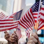 EE. UU. se revocará la ciudadanía de más de 350 personas