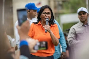 Delcy Rodríguez anuncia fin de la amnistía en Venezuela en medio de críticas