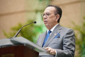 Valdez Albizu plantea reforzar la cooperación internacional ante fraudes financieros digitales