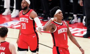 Rockets evitan barrida ante Lakers con paliza incluida