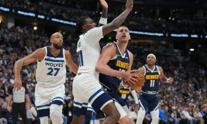 jokic-hace-triple-doble,-denver-gana-segundo-partido-de-la-serie