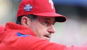 Phillies despiden al dirigente Rob Thomson tras desastroso inicio de temporada