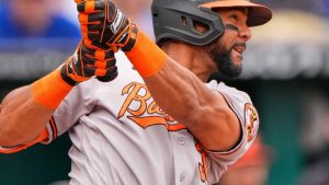 leody-taveras-da-senales-de-resurgir-con-los-orioles-tras-ser-descartado