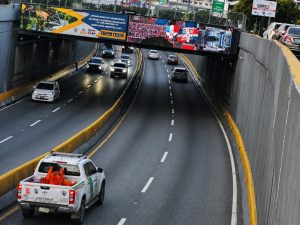 Cerrarán paso a desnivel de avenida Tiradentes con 27 de Febrero por trabajos de Obras Públicas