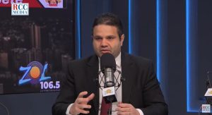 Salida de Emiratos Árabes debilitaría control petrolero sin impacto inmediato, advierte Richard Medina